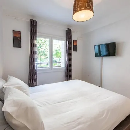 Branly :2bdr Apartamento *